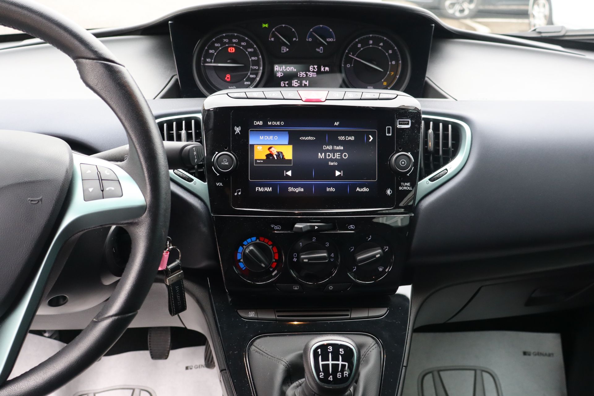 Lancia Ypsilon 1.0 FireFly 5p.S&S Hybryd Gold