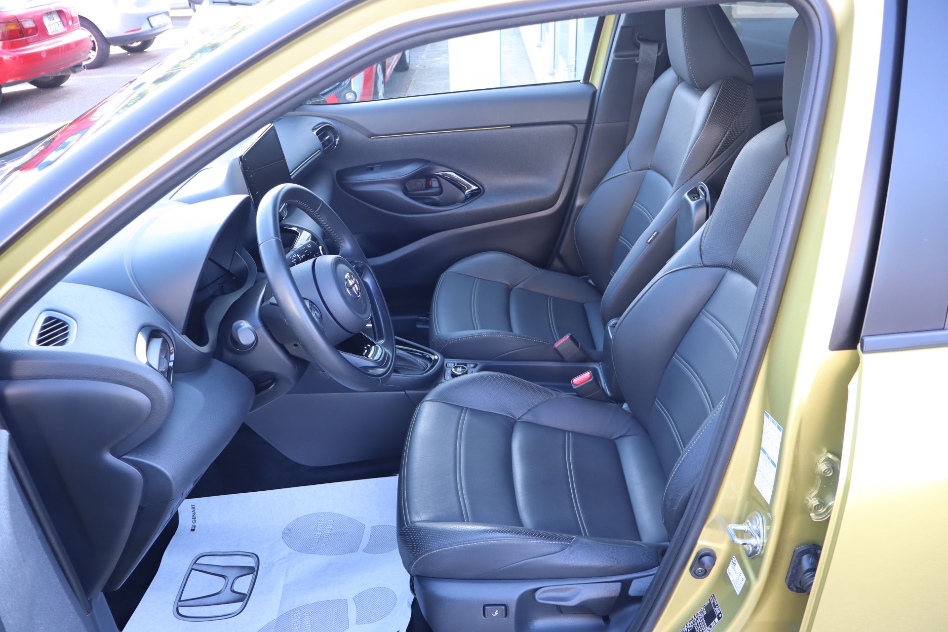 Toyota Yaris Cross 1.5 Hyb 5p. E-CVT AWD-i Pr.