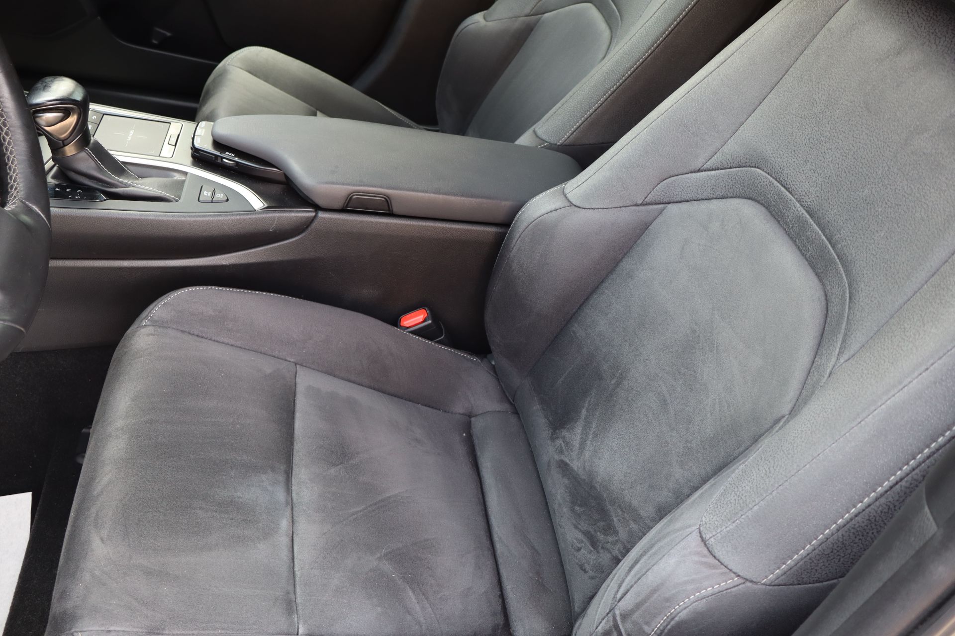 Lexus  Hybrid Premium