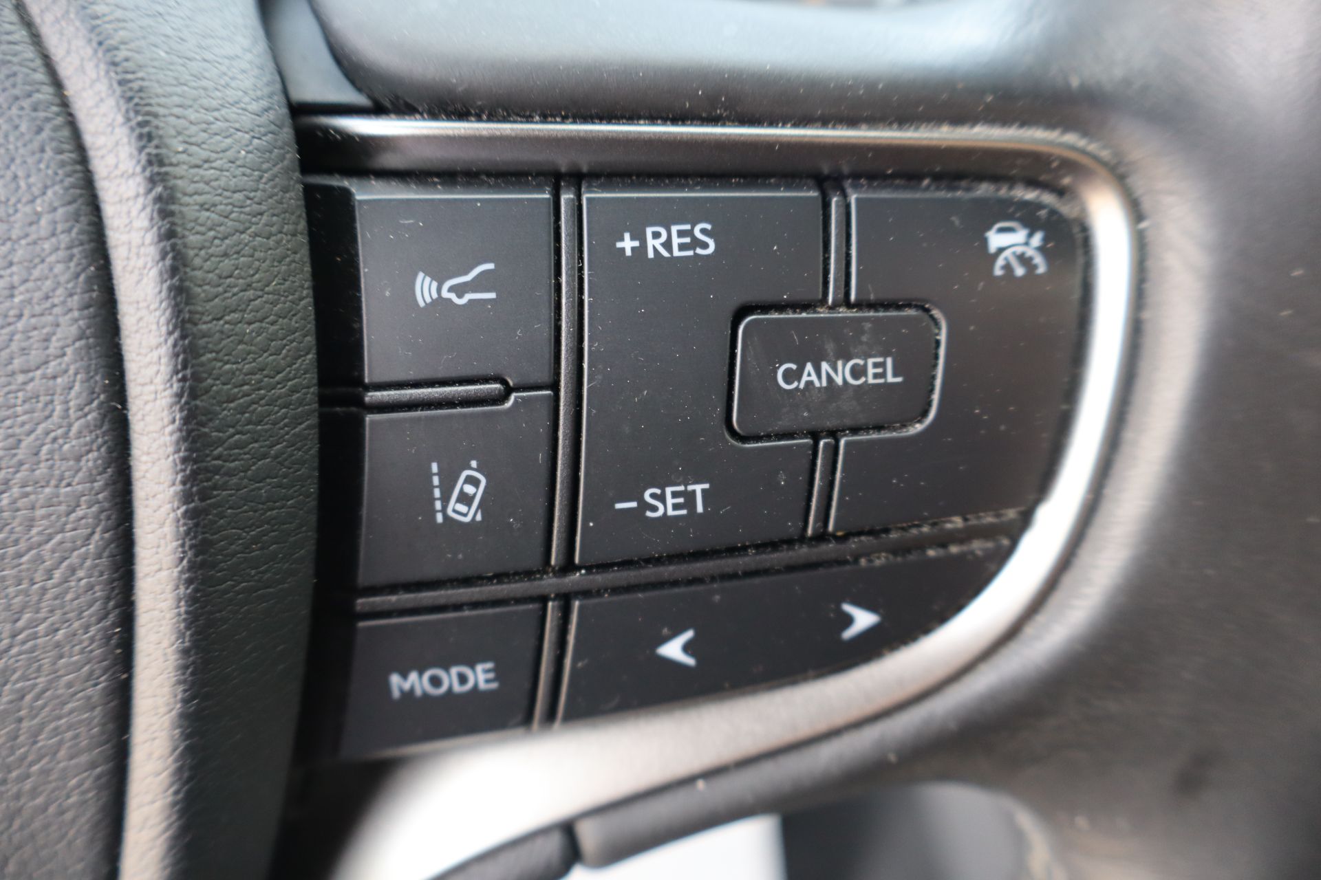 Lexus  Hybrid Premium