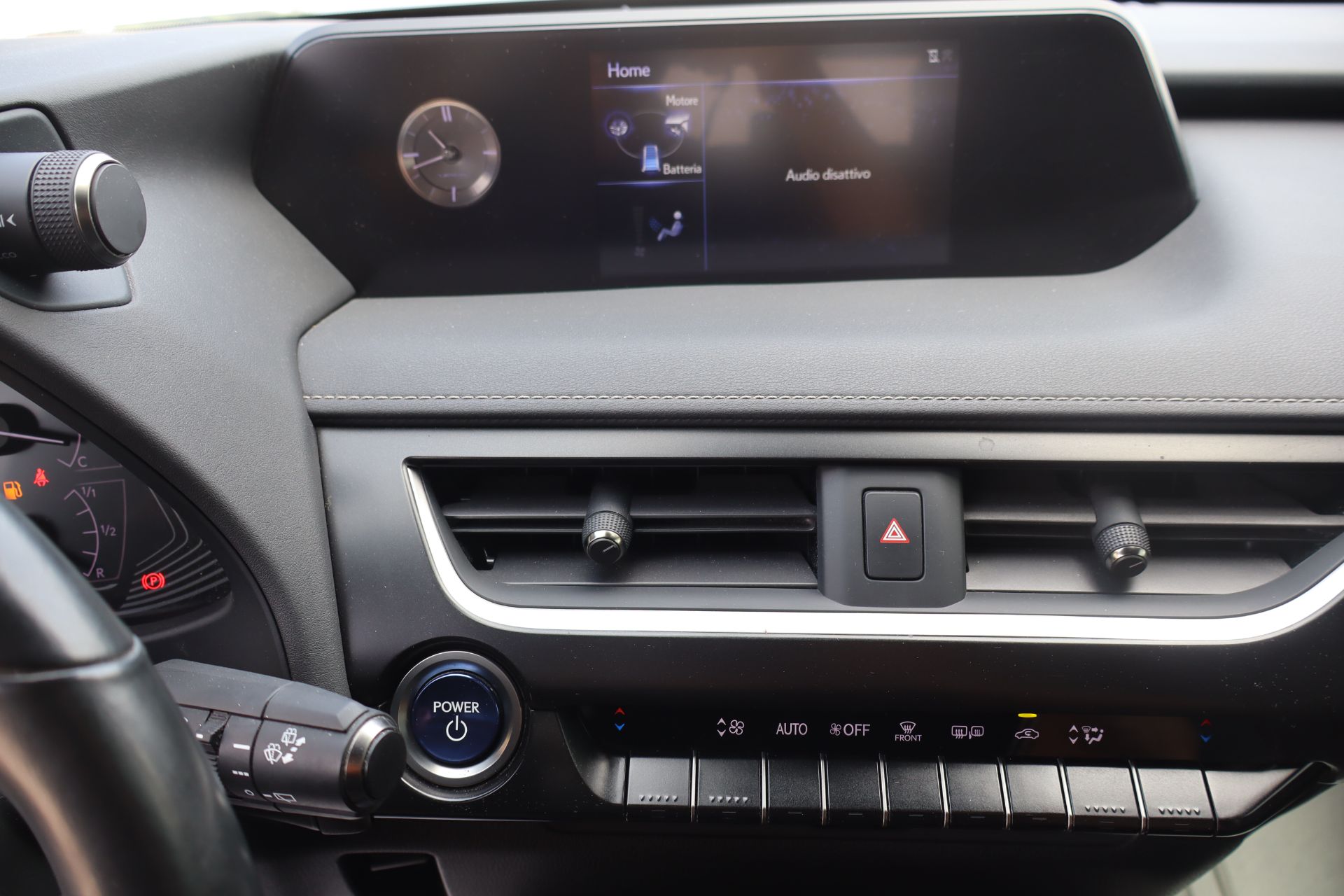 Lexus  Hybrid Premium