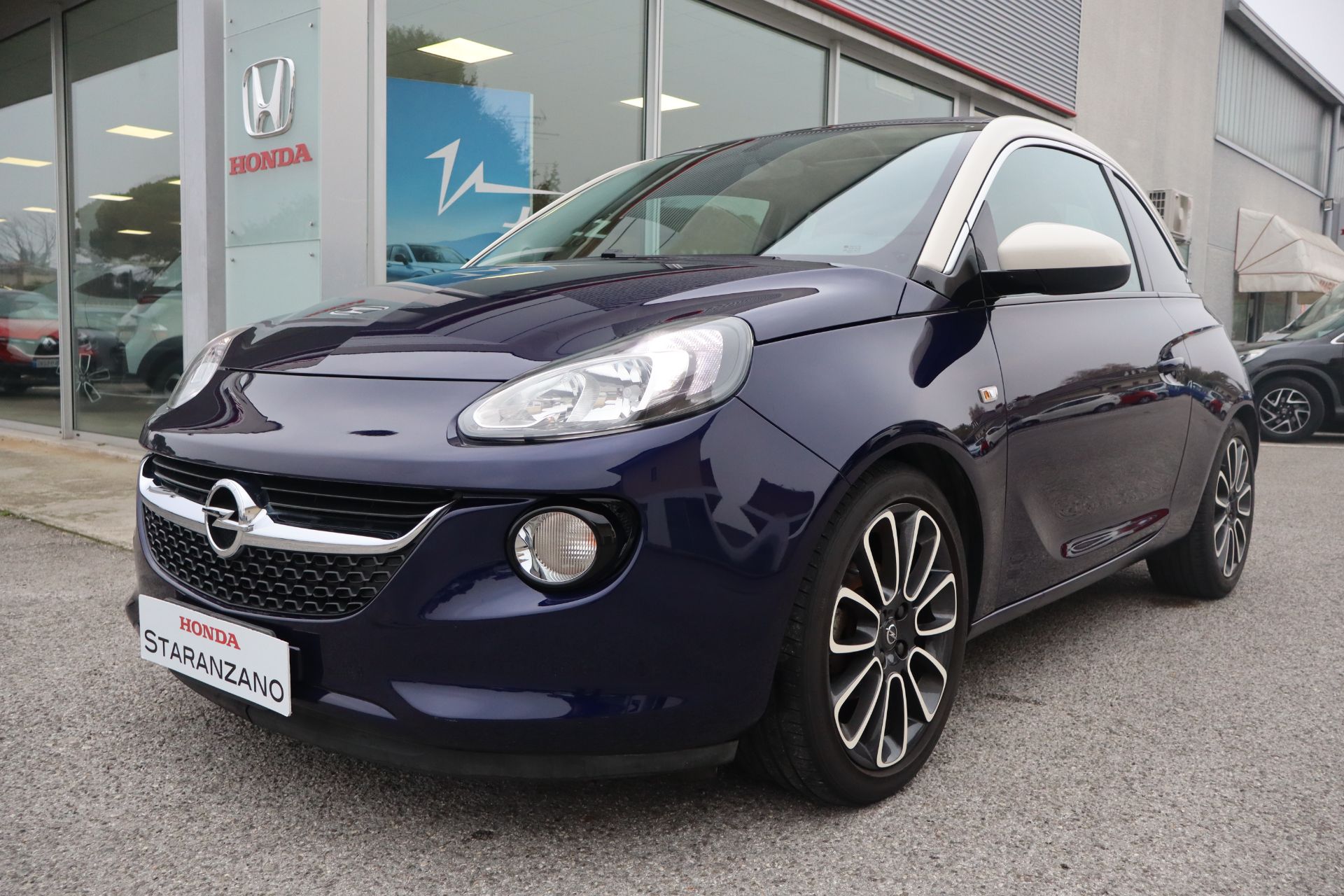 Opel  1.2 70 CV Glam