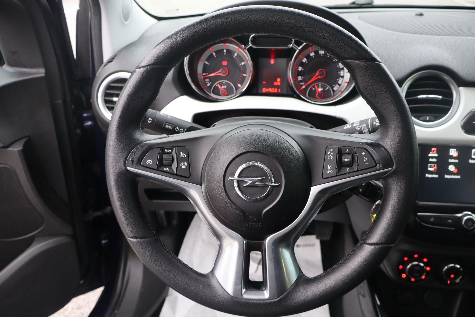 Opel  1.2 70 CV Glam