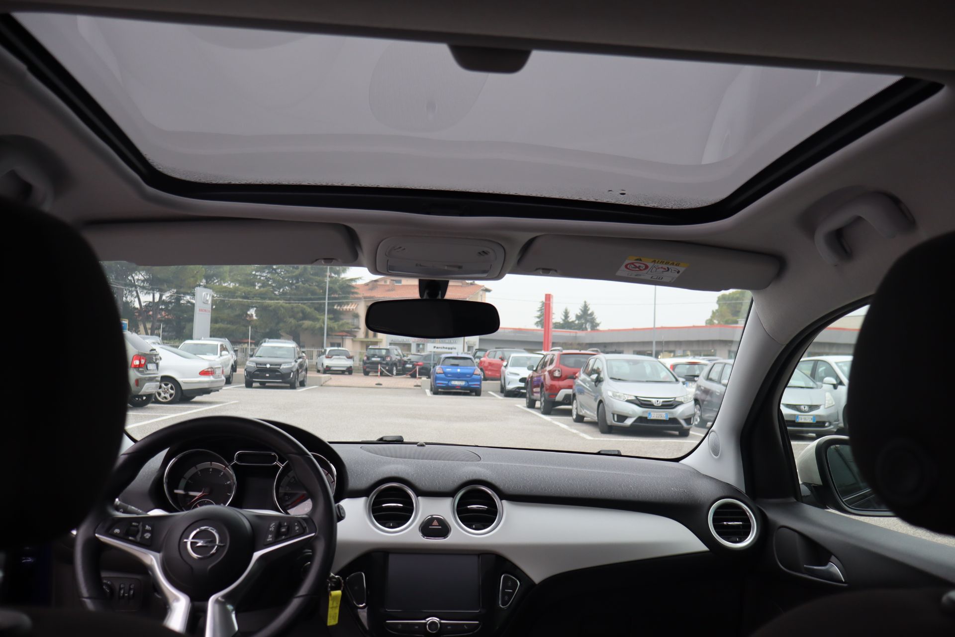 Opel  1.2 70 CV Glam