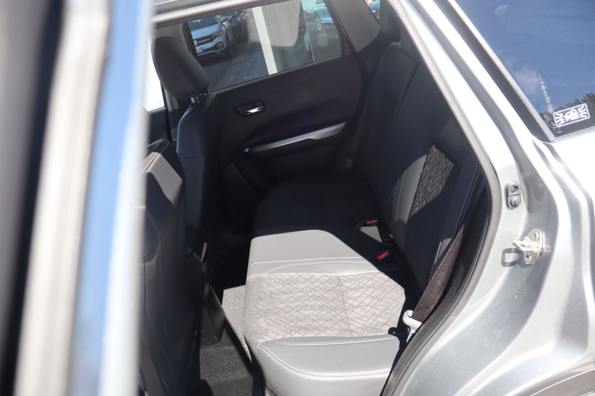 Suzuki Vitara 1.4 Hybrid Top