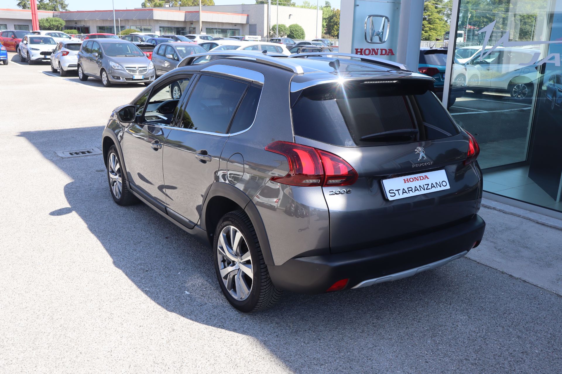 Peugeot 2008 BlueHDi 120 S&S Allure