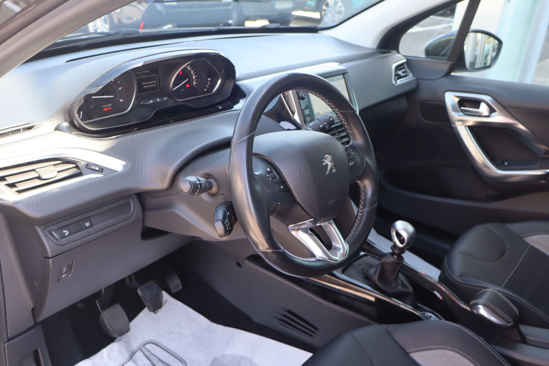 Peugeot 2008 BlueHDi 120 S&S Allure