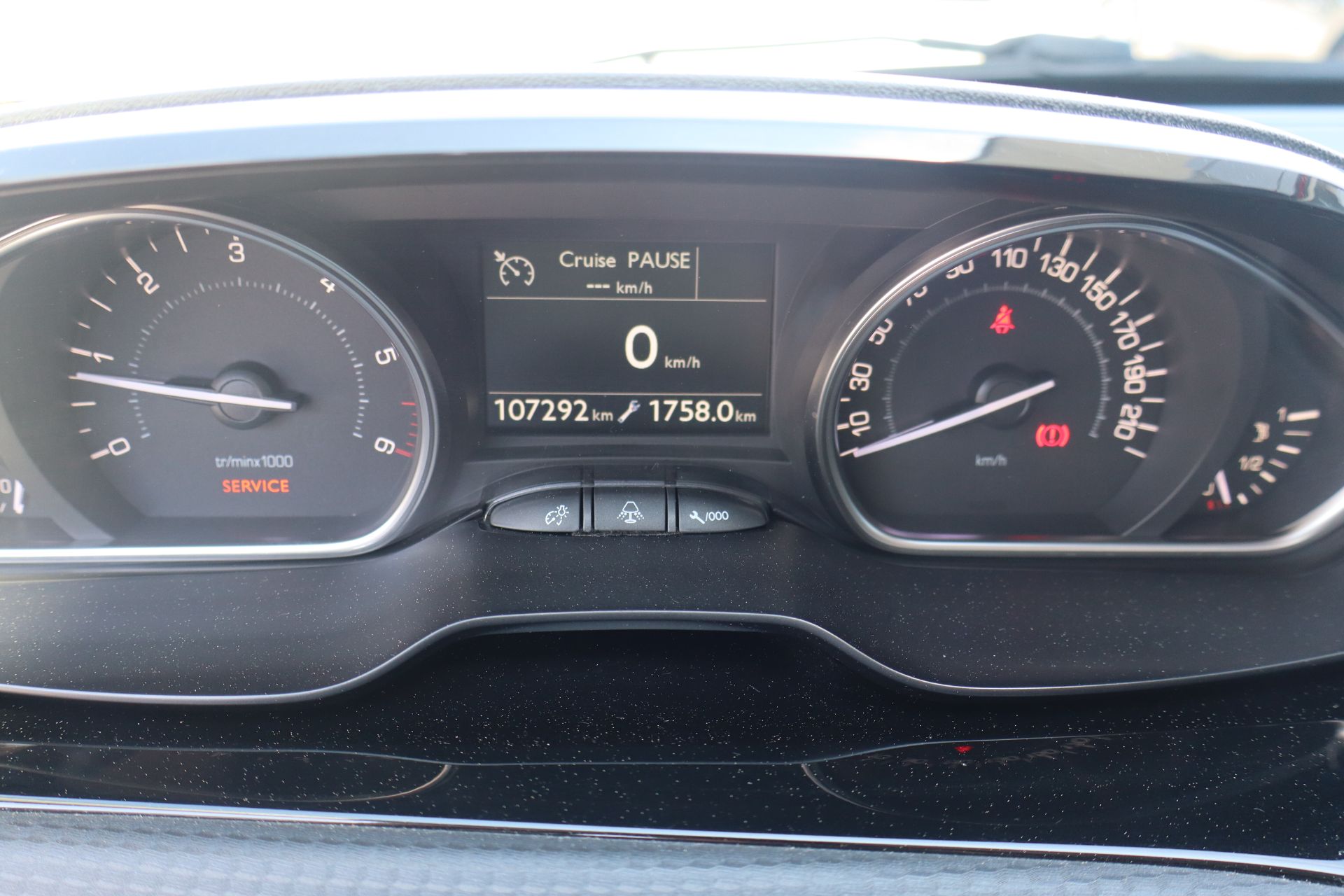 Peugeot 2008 BlueHDi 120 S&S Allure