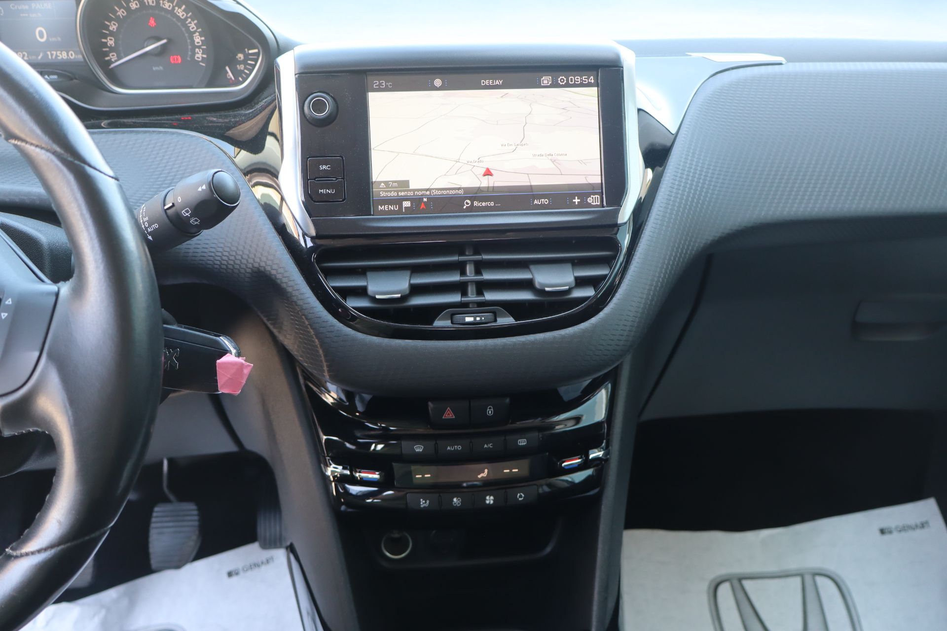 Peugeot 2008 BlueHDi 120 S&S Allure