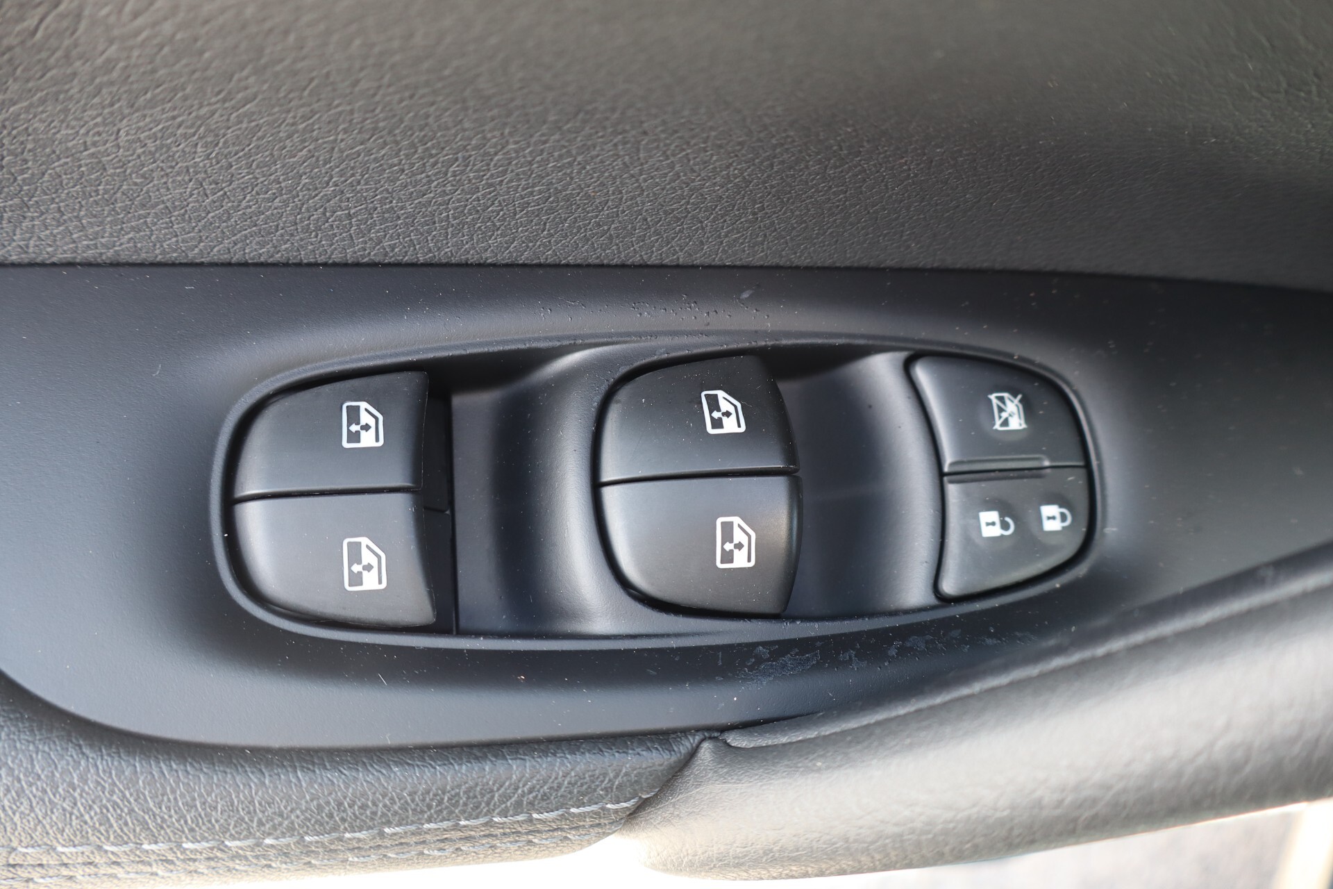 Nissan Qashqai 1.3 DIG-T 140 CV N-Connecta