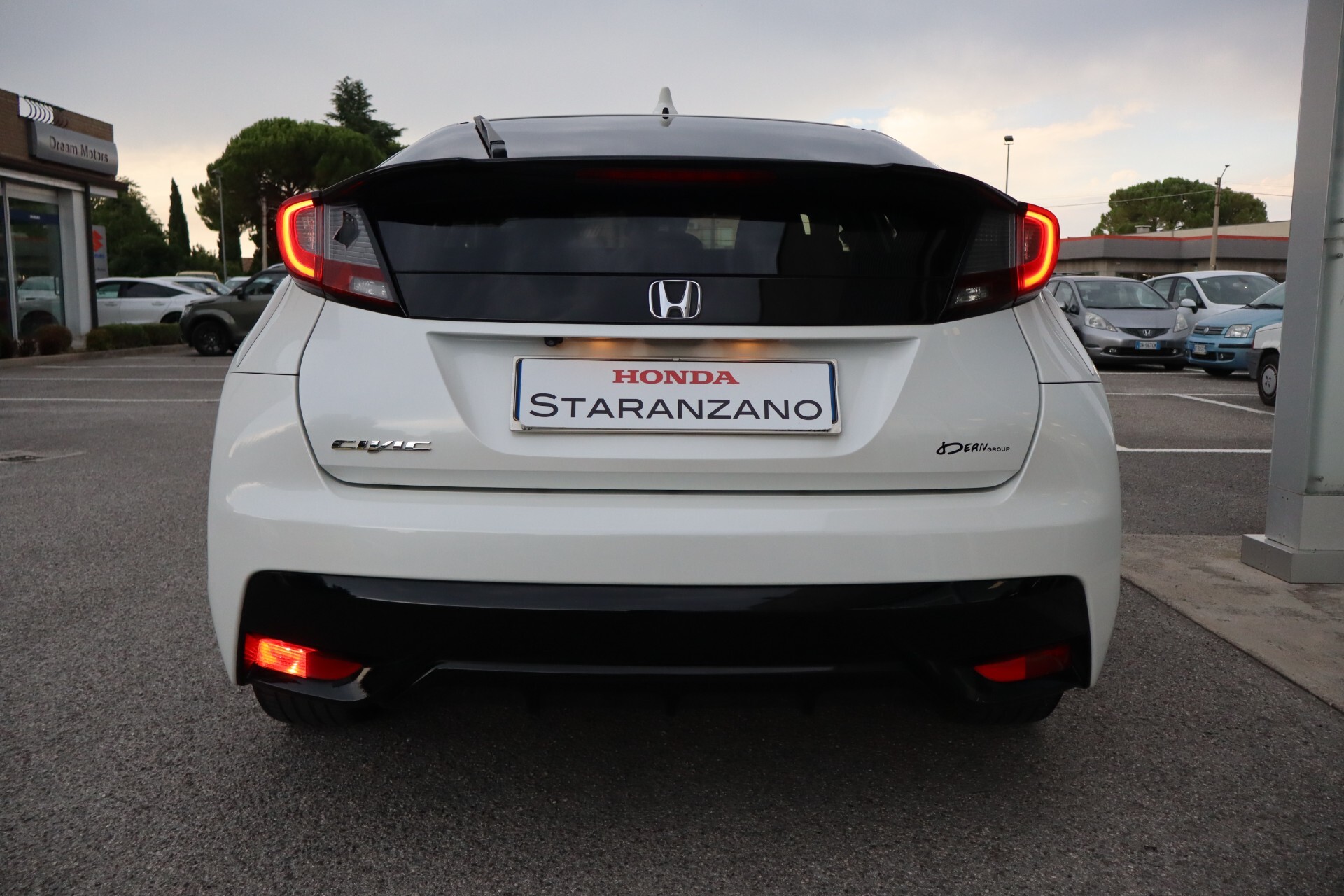 Honda Civic 1.6 i-DTEC Elegance Navi