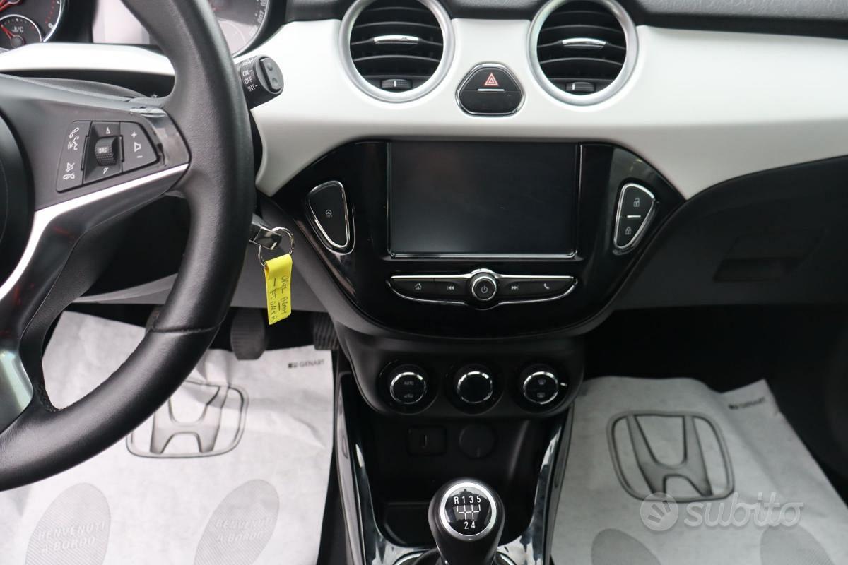 Opel 1.2 70 CV Glam