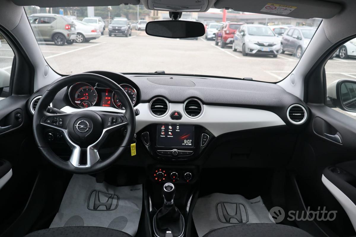 Opel 1.2 70 CV Glam