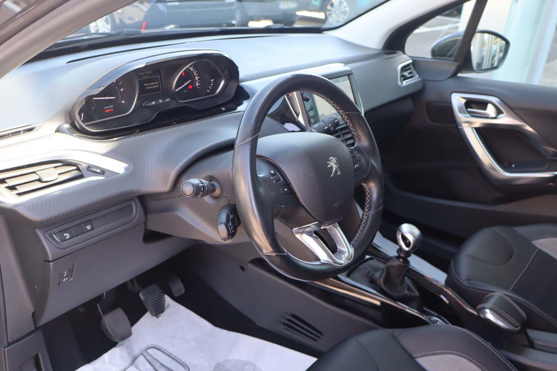 Peugeot 2008 BlueHDi 120 S&S Allure