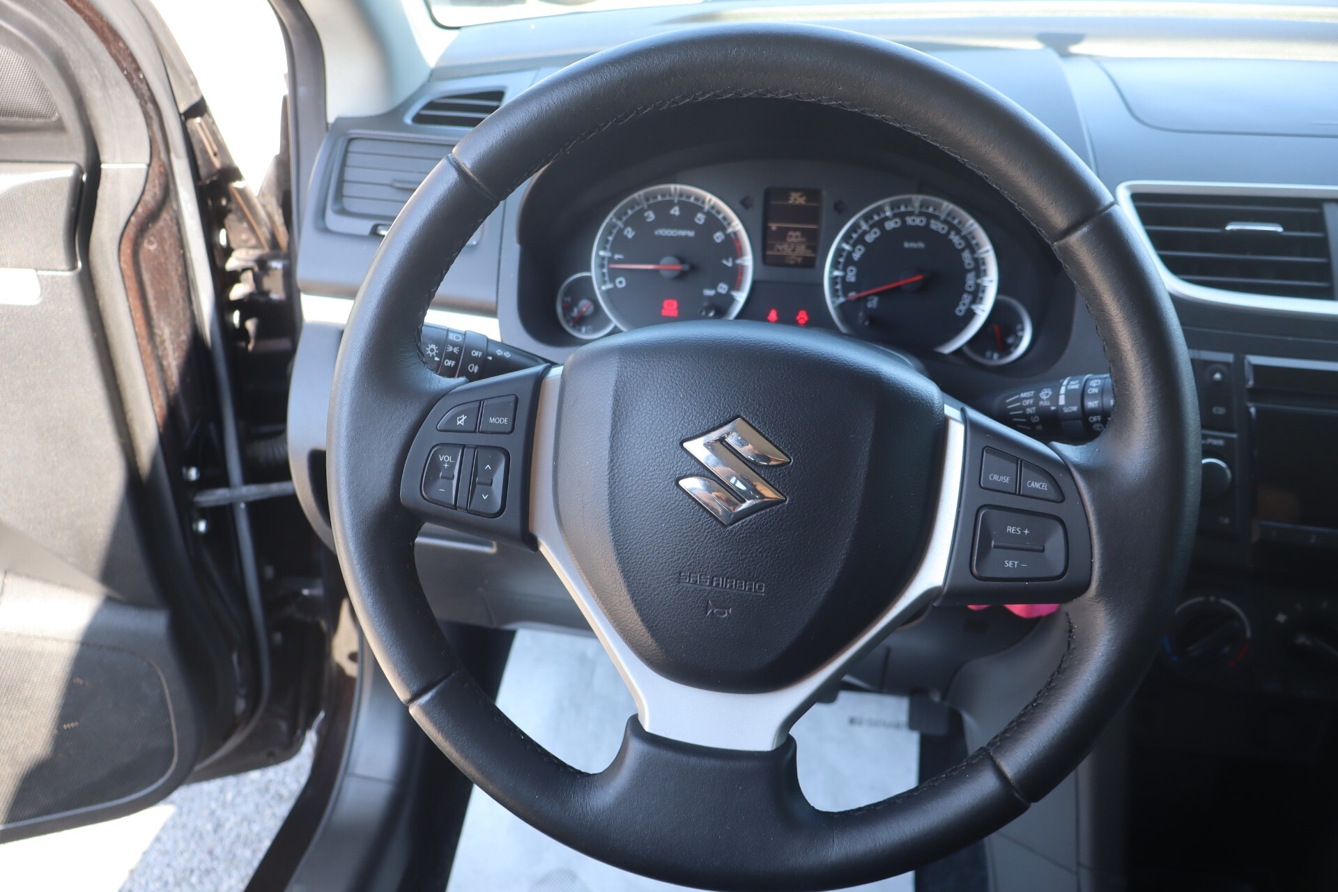 Suzuki Swift 1.2 VVT 5 porte B-Cool