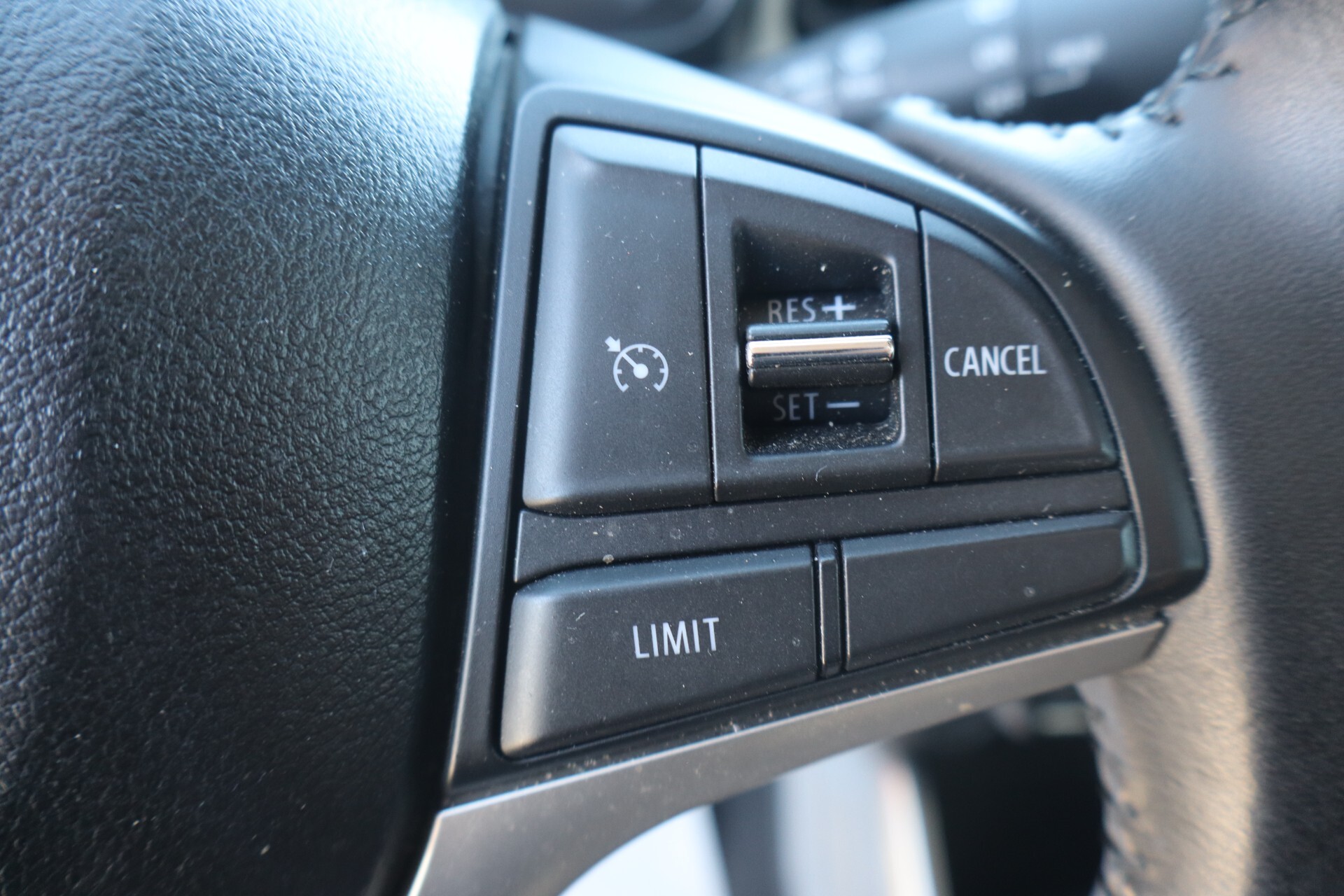 Suzuki Swift 1.2 Hybrid Cool